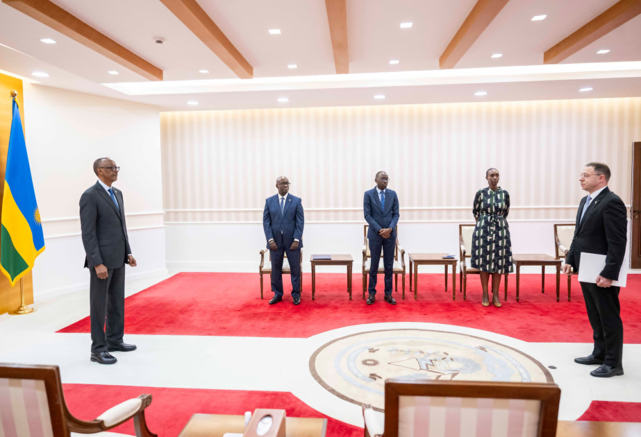 Azerbaijani ambassador to Ethiopia presents credentials to Rwandan President
