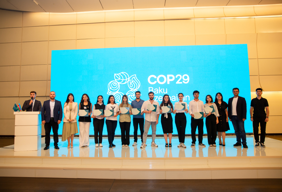 Voluntarios de la COP29 participaron en el proyecto Eco Enacthon