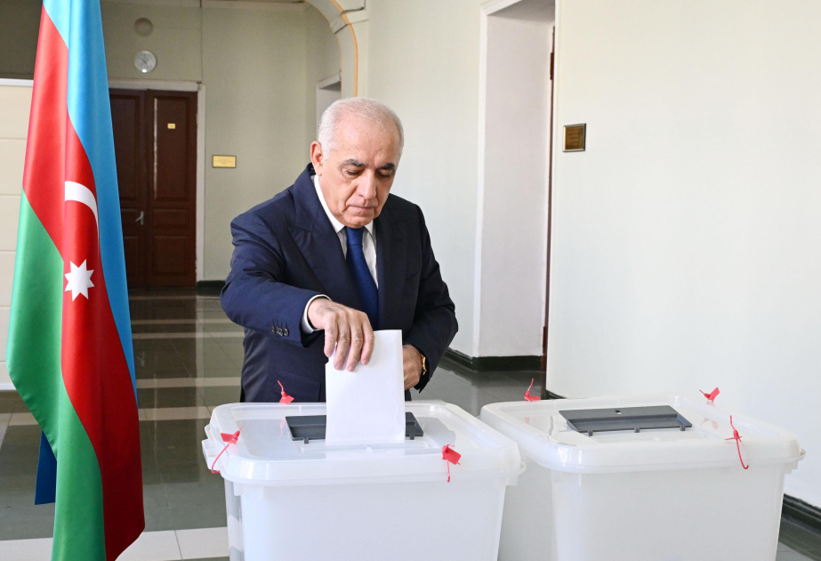 Prime Minister Ali Asadov casts vote at polling station No. 2