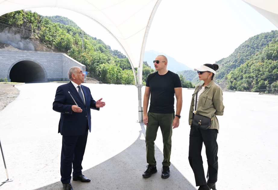 Familiarización con las obras realizadas en el 4º túnel de la carretera Toghanali-Kalbajar-Istisu del distrito de Kalbajar