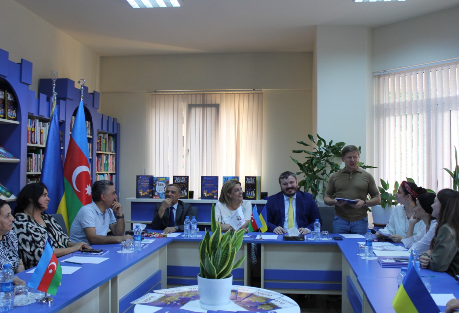 Bakıda ukraynalı müəlliflərin iqlim haqqında kitabının təqdimatı və “Ukrayna kitab rəfi”nin açılışı olub