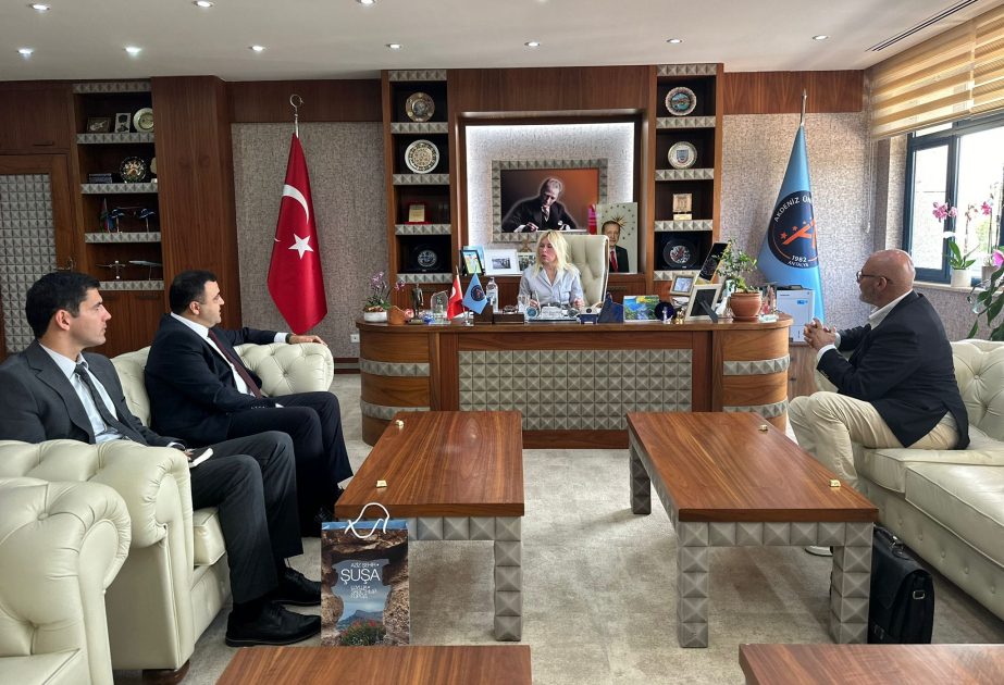 Türkiyənin nüfuzlu Akdeniz Universitetində Azərbaycanşünaslıq Mərkəzinin yaradılması müzakirə olunub