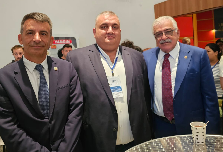 Azərbaycanlı alim beynəlxalq konfransda məruzə ilə çıxış edib