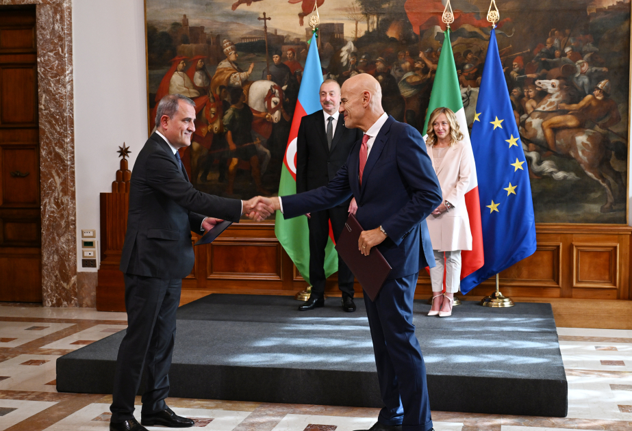Cérémonie d’échange des documents signés entre l’Azerbaïdjan et l’Italie à Rome MIS A JOUR VIDEO