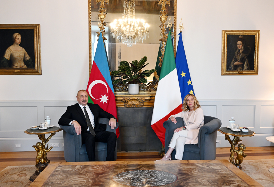 El Presidente de Azerbaiyán se reúne en Roma con Giorgio Meloni, Presidenta del Consejo de Ministros de Italia
