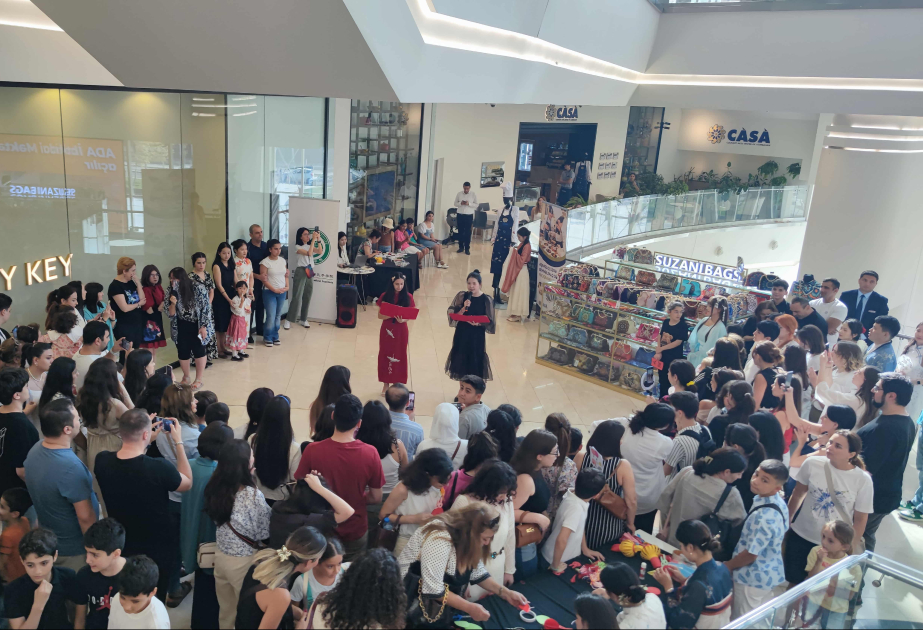 巴库国立大学孔子学院成功举办中秋庆祝活动