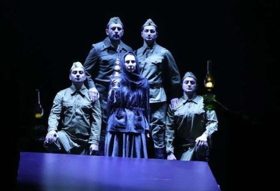 Bakı Bələdiyyə Teatrı 32-ci mövsümü “Ana tarla” tamaşası ilə açıb