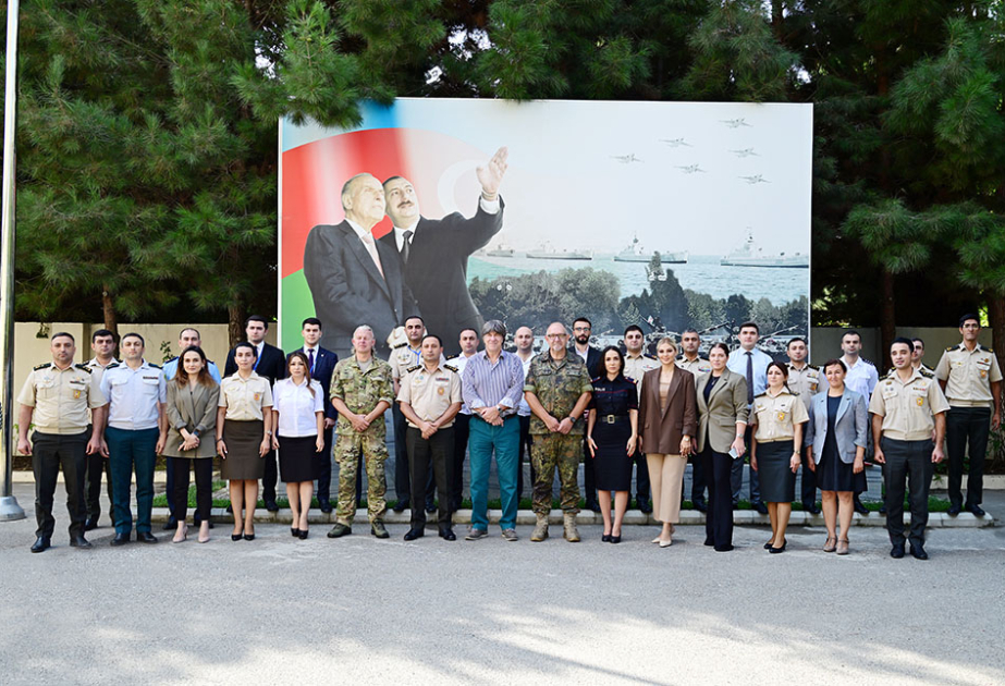 Dövlət qurumlarının nümayəndələrinin iştirakı ilə strateji kommunikasiyalar mövzusunda kurs keçirilib