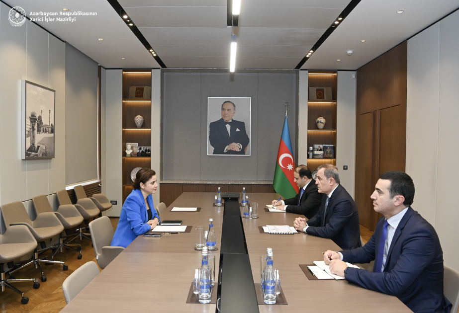 L’Azerbaïdjan et l’Algérie discutent des questions régionales et mondiales