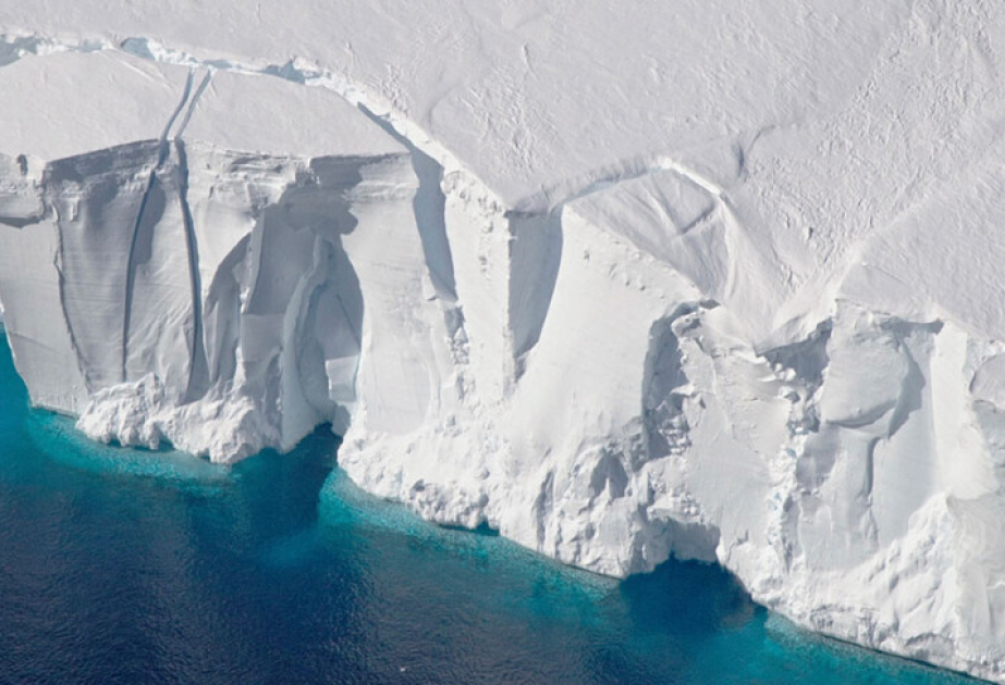 Морской лед в Антарктиде достигает рекордно низкого уровня второй год подряд