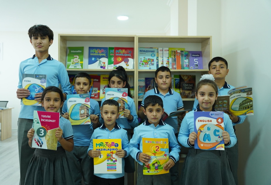 İşğaldan azad olunmuş bölgələrdə yerləşən məktəblərin kitabxanalarına DİM-in müxtəlif nəşrləri təqdim edilib