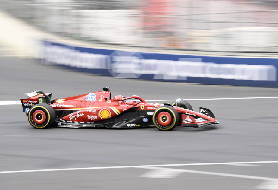 F-1阿塞拜疆大奖赛第二场练习赛 夏尔·勒克莱尔排名第一
