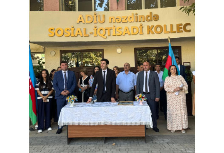 Sosial-İqtisadi Kollecdə Bilik Günü qeyd edilib