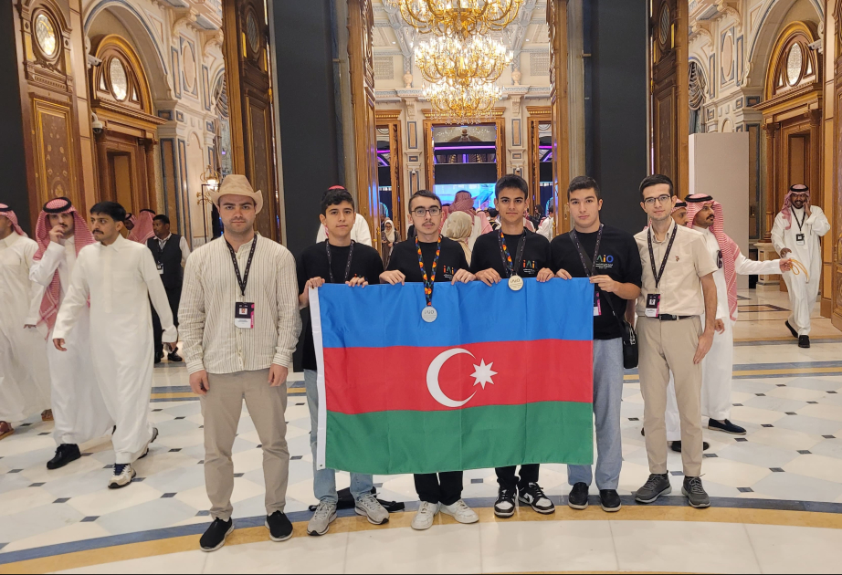 ®  Məktəblilərimiz beynəlxalq fənn olimpiadalarında ölkəmizə medallar qazandırıblar