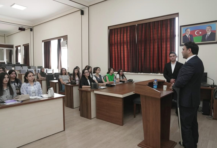 Naxçıvan Dövlət Universitetində I kurs tələbələrinə ilk dərsi şəhid ailələri və qazilər keçib