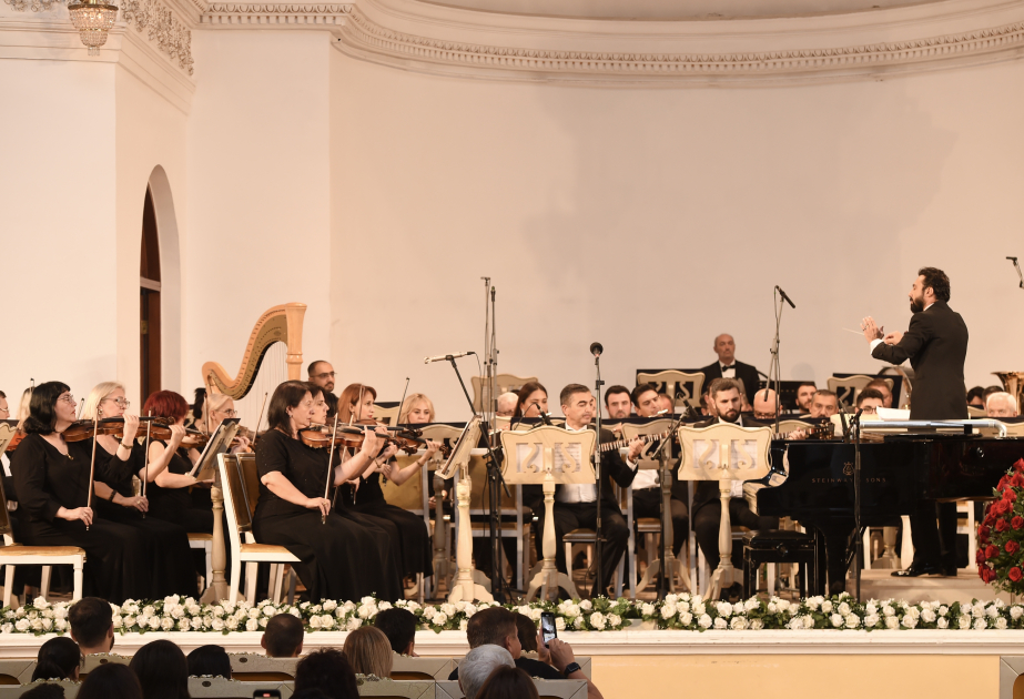 Üzeyir Hacıbəyli XVI Beynəlxalq Musiqi Festivalının açılış mərasimi olub VİDEO