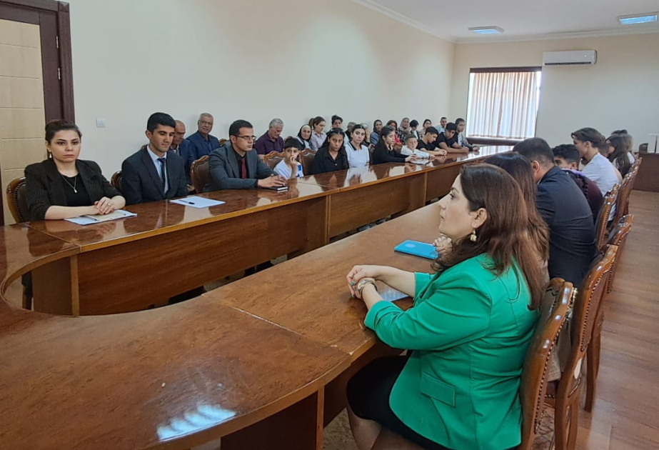 Naxçıvanda xüsusi qayğıya ehtiyacı olan uşaqlarla görüş keçirilib