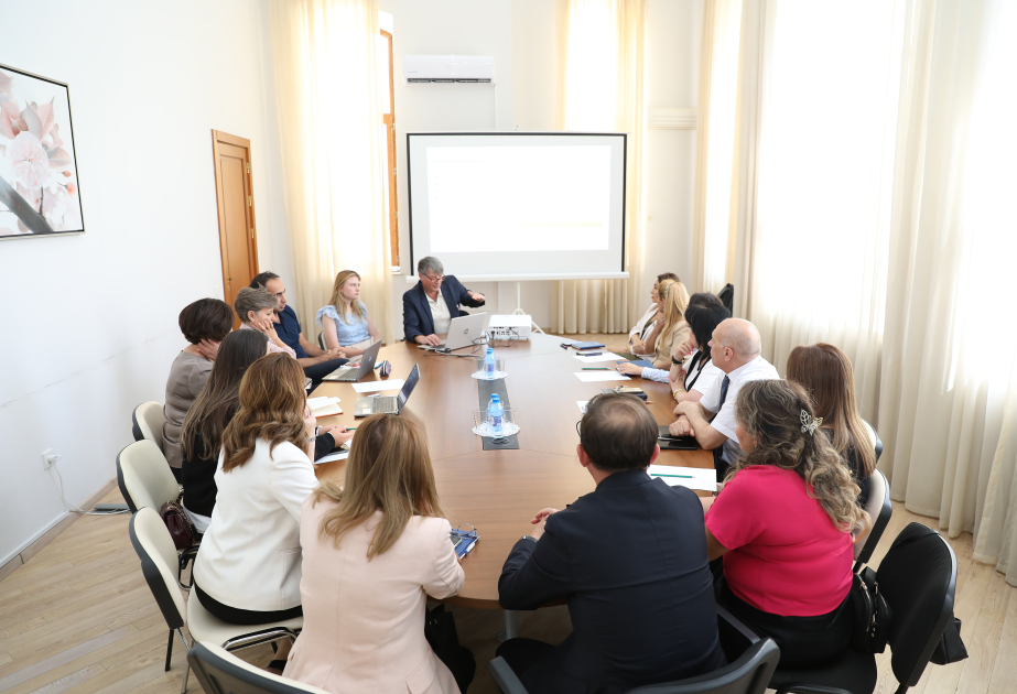 Представители ВОЗ высоко оценили проделанную в Азербайджане работу по борьбе со вспышкой кори