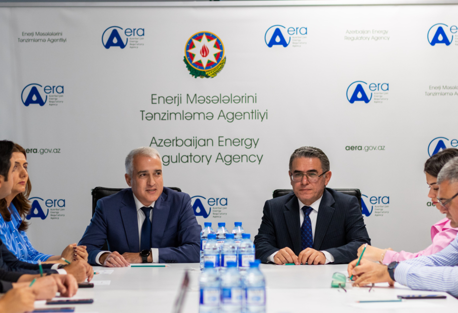 Azerbaijan Energy Regulatory and Media Development agencies host seminar for media representatives