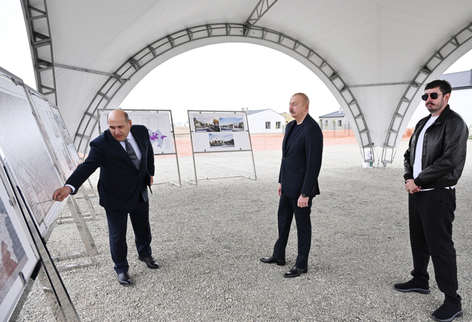 El presidente Ilham Aliyev se familiarizó con las obras de reconstrucción en la aldea Kengerli del distrito de Aghdam  ACTUALIZADA