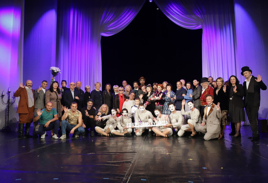 Rus Dram Teatrının Novokuznetsk və Kemerovo qastrolları uğurla keçib