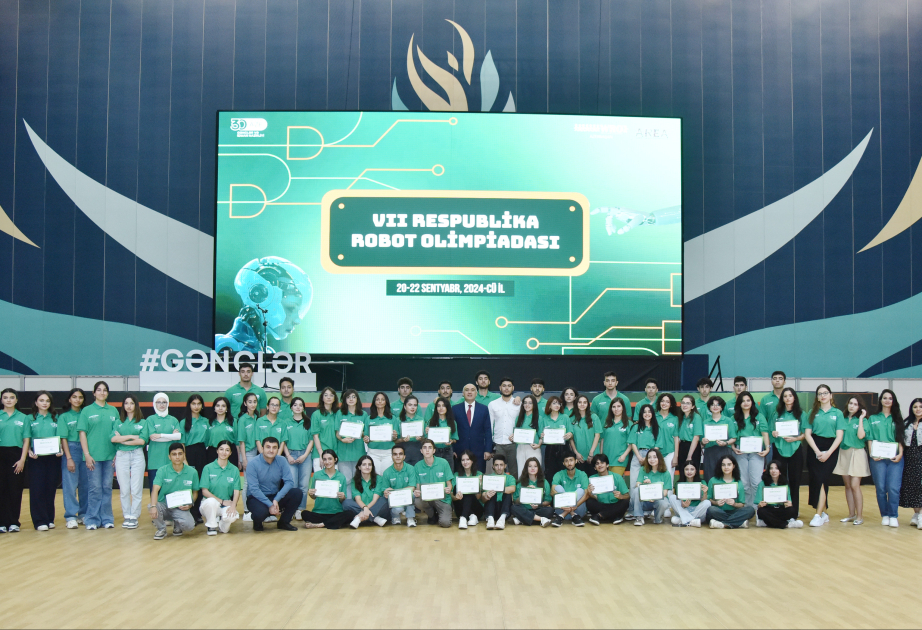 VII Respublika Robot Olimpiadasının bağlanış və mükafatlandırma mərasimi olub
