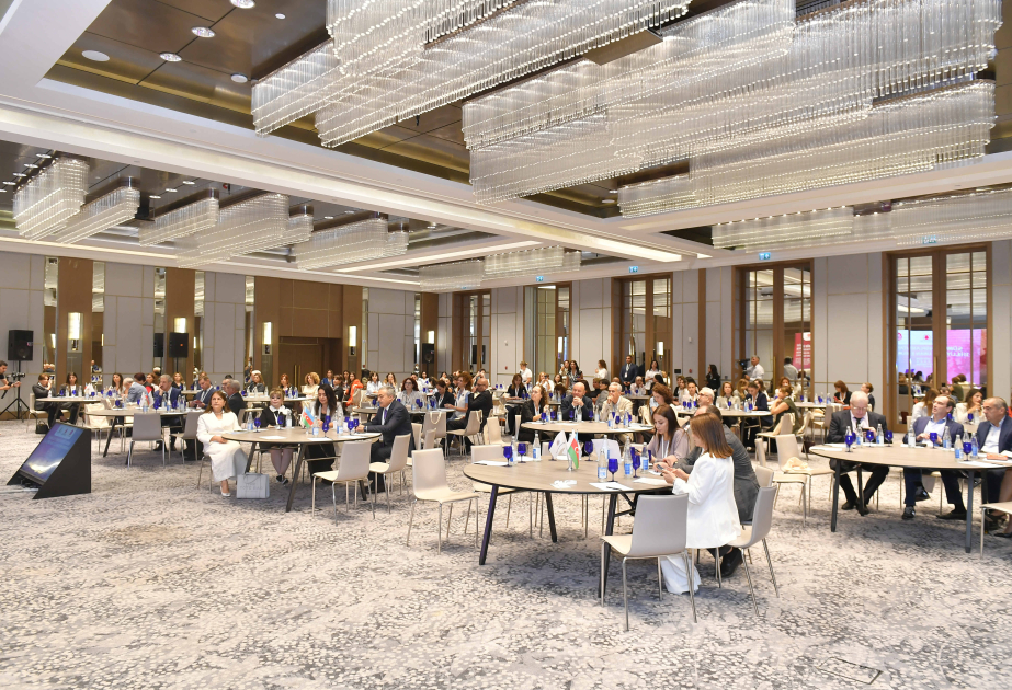 Sümük İliyi Transplantasiyasının 10 illik yubileyinə həsr olunan beynəlxalq elmi-praktik konfrans keçirilib