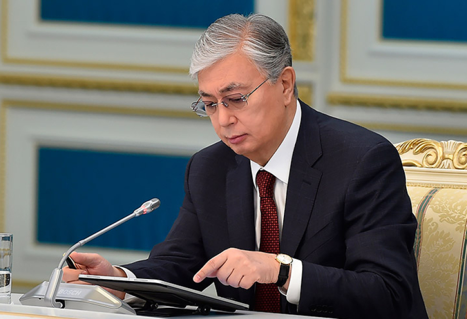Tokayev TDT ölkələri arasında sadələşdirilmiş gömrük dəhlizi haqqında qanun imzalayıb