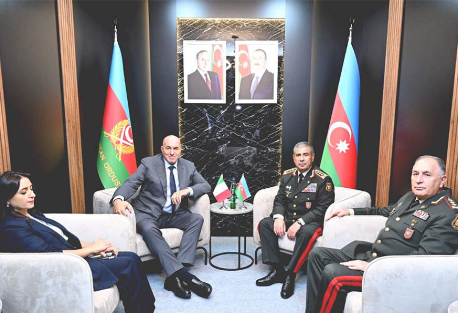 Azərbaycan və İtaliya arasında hərbi, hərbi-texniki sahədə əməkdaşlığın genişləndirilməsi ilə bağlı fikir mübadiləsi aparılıb