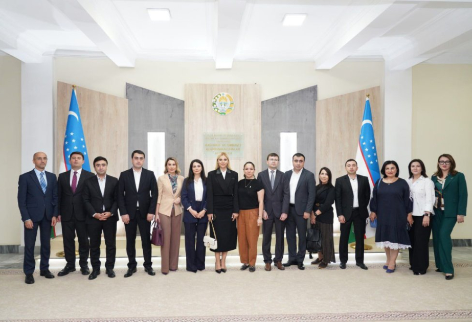 Azərbaycan media nümayəndələri Özbəkistanın İnformasiya və Kütləvi Kommunikasiya Agentliyində olublar