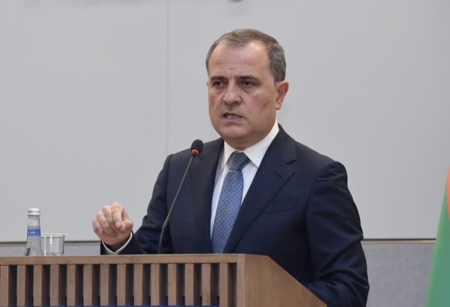 Ceyhun Bayramov: Ermənistanın sürətlə hərbiləşdirilməsi regionda sabitliyin bərqərar edilməsi səylərimizə zərər vurur
