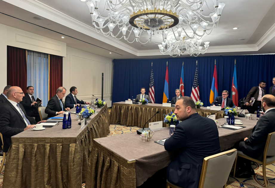 Treffen zwischen aserbaidschanischen und armenischen Außenministern unter Beteiligung von US-Außenministers in New York