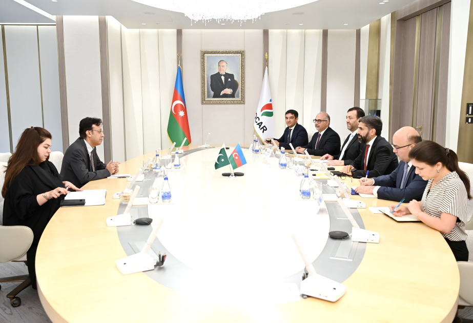 SOCAR-ın Pakistanda həyata keçirilən layihələrdə iştirakı imkanları müzakirə edilib