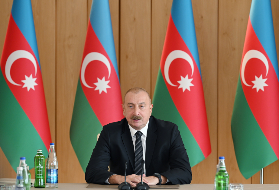 Präsident Ilham Aliyev enthüllte, was Aserbaidschan von ausländischen Ölkonzernen hinsichtlich der Nachteile in Ölproduktion verlangt