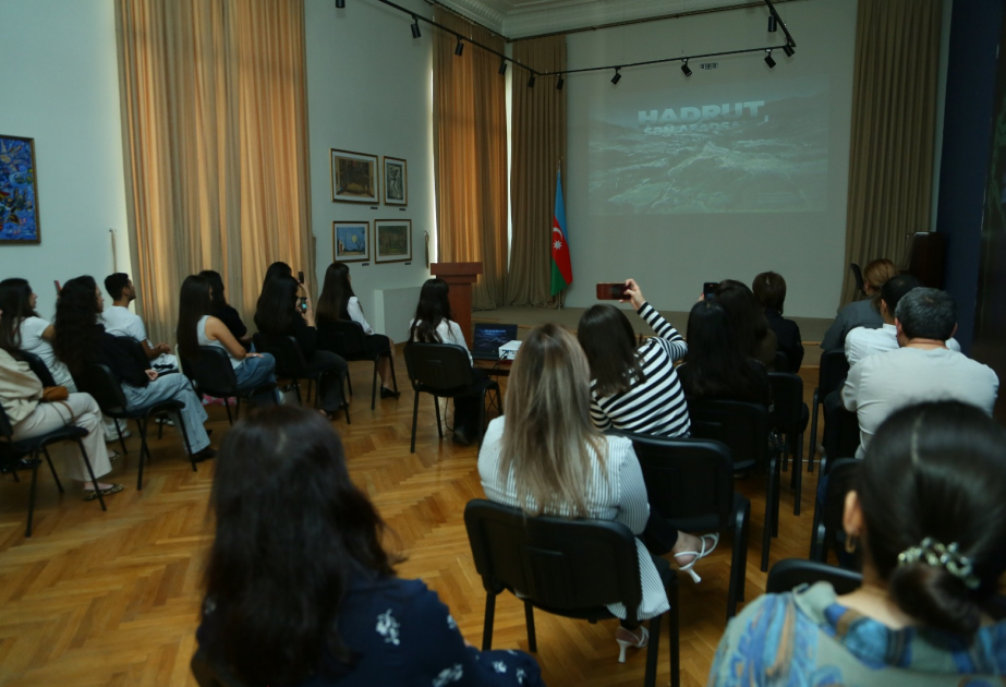 Dövlət Teatr Muzeyində tədbir – “Bir ölüb, min dirilən oğulların var, Vətən”