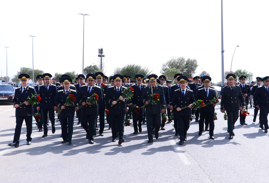 Baş Prokurorluğun rəhbər heyəti Zəfər parkında olub