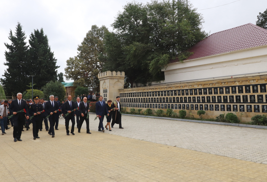 Qazaxda Şəhidlər xiyabanı ziyarət olunub