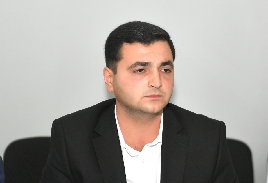 Metronun “28 May” stansiyasının qarşısındakı 10 şam ağacı köçürüləcək