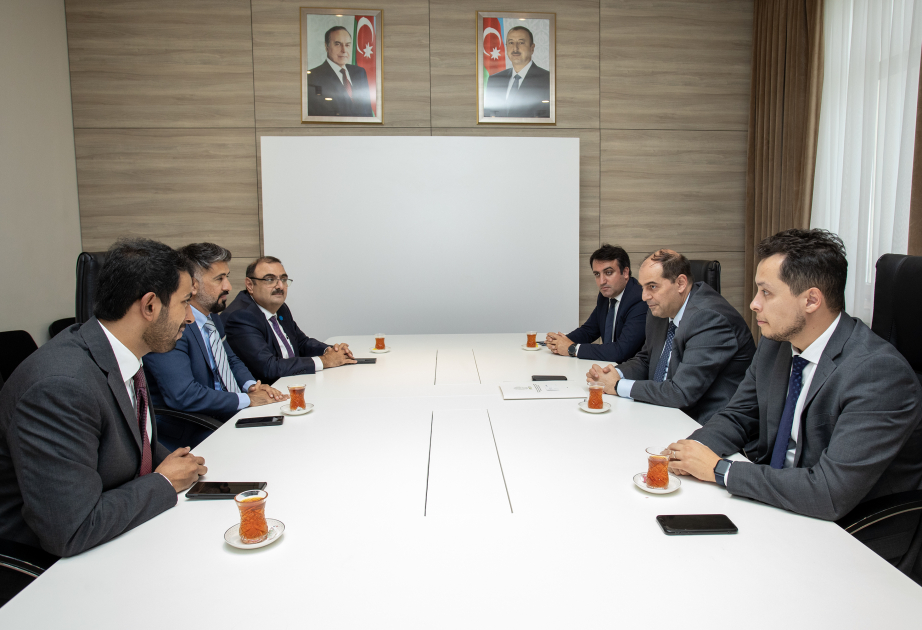 “Masdar”ın nümayəndə heyəti ilə enerji saxlanc sistemlərinin qurulmasına dair müzakirə aparılıb