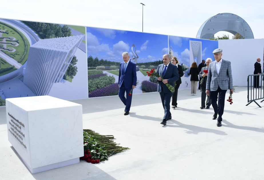 Представители партии «Ени Азербайджан» посетили Парк Победы