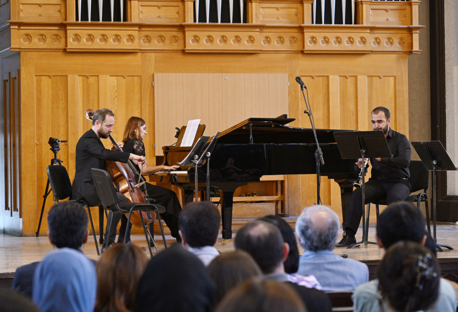 IV Beynəlxalq Bəstəkarlıq Müsabiqəsinin yekun konserti olub