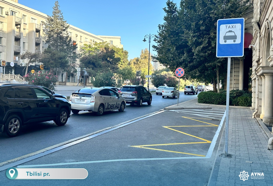 Tbilisi prospektində taksilər üçün duracaq və minib-düşmə yerləri təşkil edilib