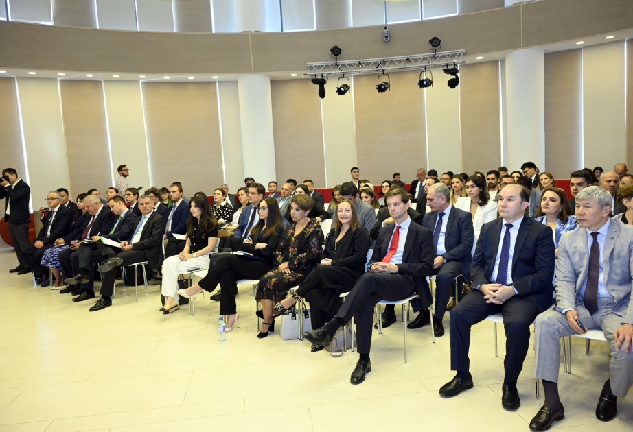 “COP29 çərçivəsində kənd təsərrüfatı və su resurslarının idarə edilməsində davamlılıq və yenilikçilik” beynəlxalq simpoziumu keçirilib
