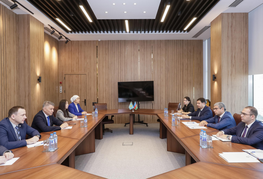 Qazaxıstanla sosial sahədə əməkdaşlıq məsələləri müzakirə edilib