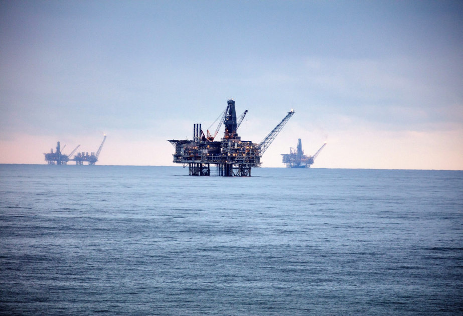 Цена барреля азербайджанской нефти превысила 80 долларов