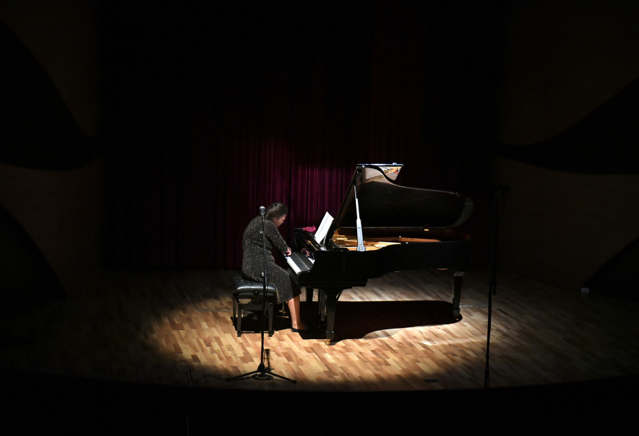 Beynəlxalq Muğam Mərkəzində pianoçu Olqa Domninanın konserti olub