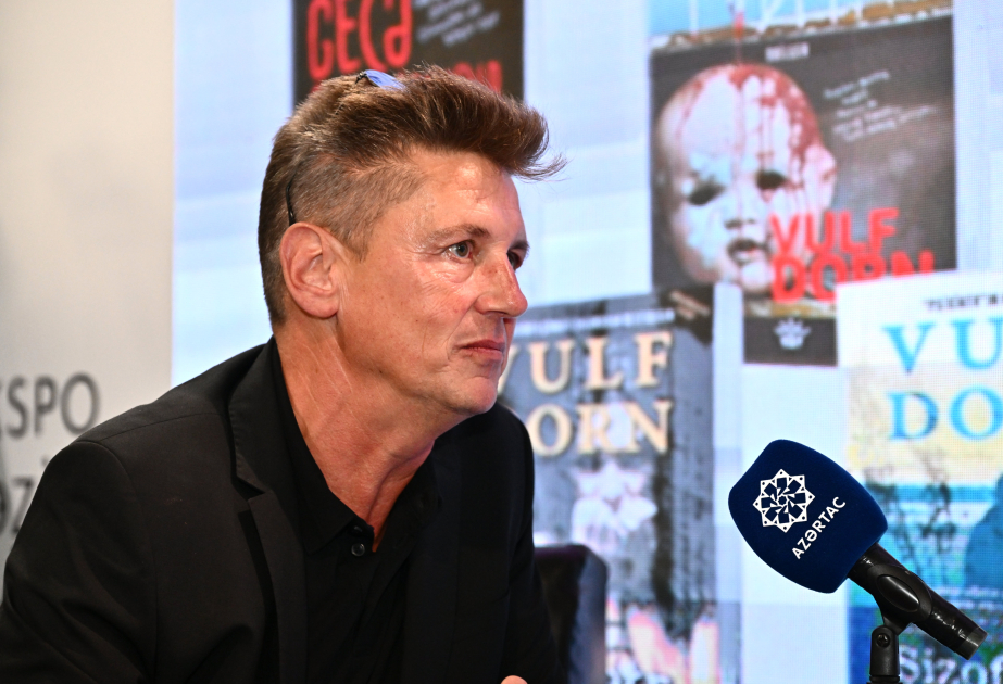 Всемирно известный немецкий писатель: Рад, что моя новая книга презентована в Азербайджане