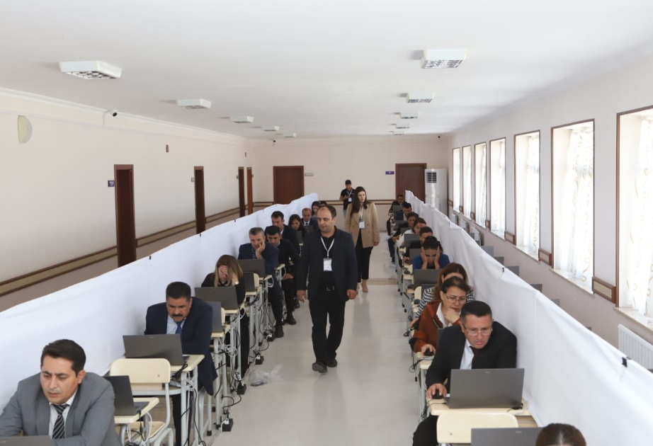 Naxçıvanda ümumtəhsil müəssisələrinə direktor vəzifəsi üçün test imtahanı keçirilib
