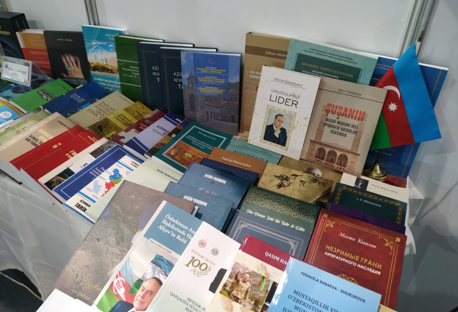Şərqşünaslıq İnstitutunun nəşrləri X Bakı Beynəlxalq Kitab Sərgisində nümayiş olunur