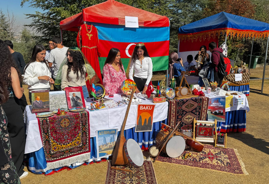 Azerbaijan promotes its rich culture in Turkish festival